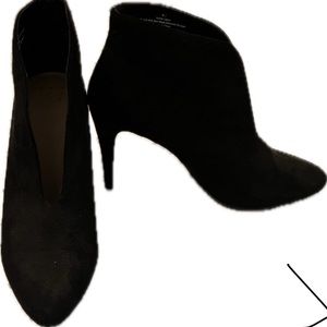 Black high heel booties 8.5